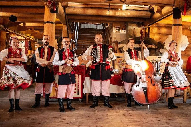 polish-folk-show-and-dinner-from-krakow
