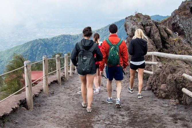 pompeii-and-vesuvius-select-from-amalfi