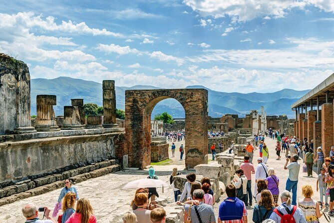 pompeii-guided-tour-with-lunch-entry-ticket-included