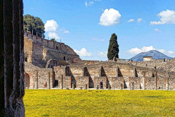 pompeii-skip-the-line-with-specialized-guide-at-sunset