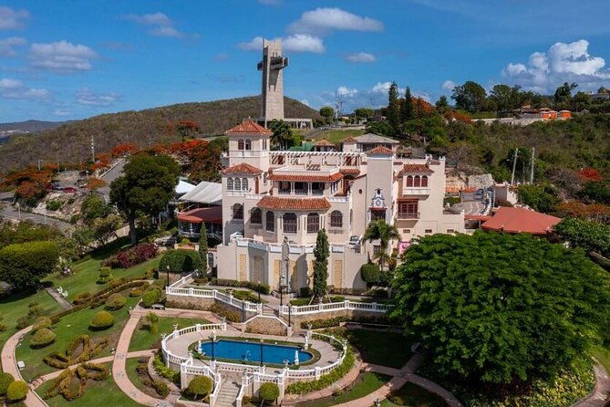 ponce-historical-walking-tour-castilllo-serralles-tour-dinner