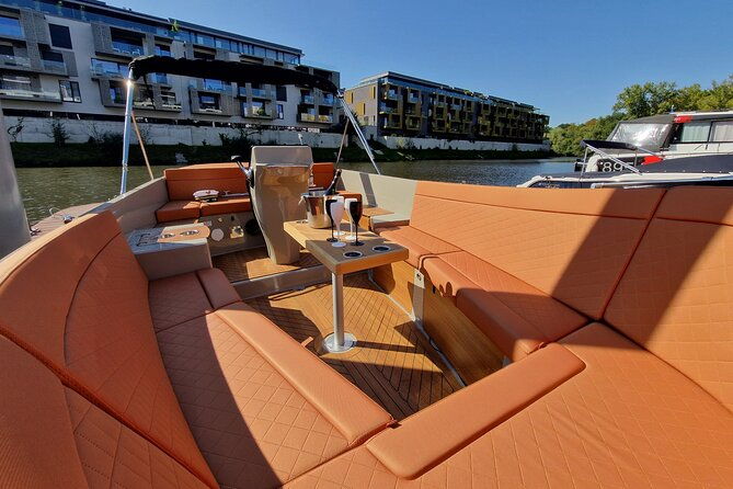 prague-private-boat-tour-2-hours
