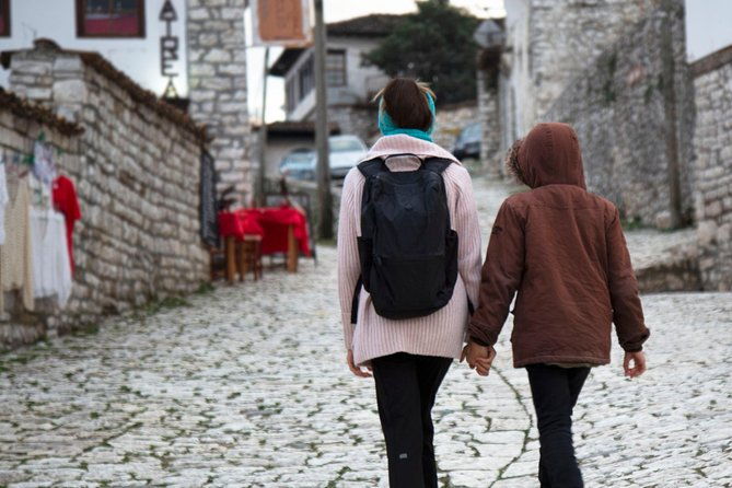 premium-walking-tour-of-berat-with-expert-guides-2