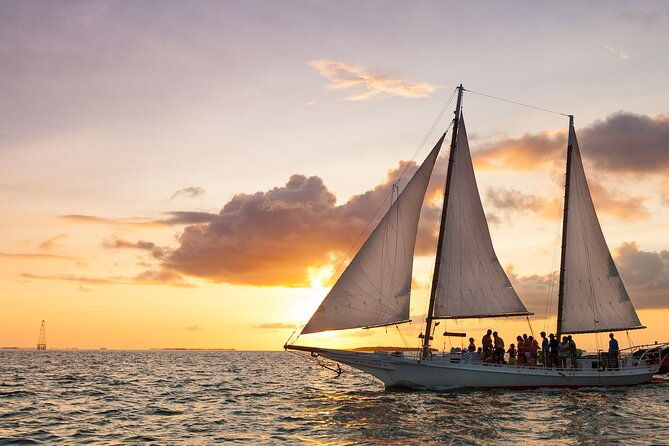 private-2-hour-wind-and-wine-sunset-sail-in-key-west