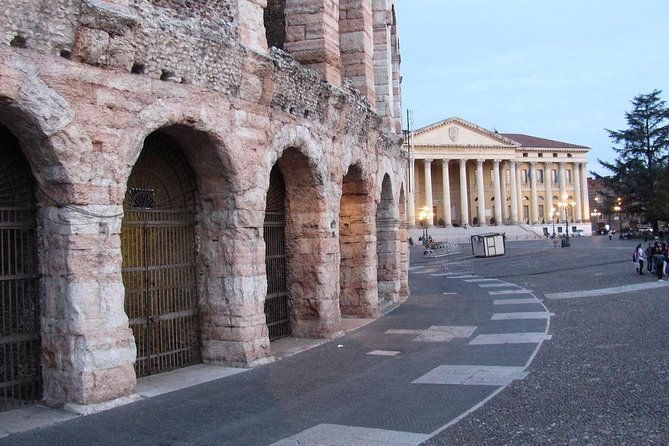 private-25-hour-walking-tour-of-verona-with-private-tour-guide