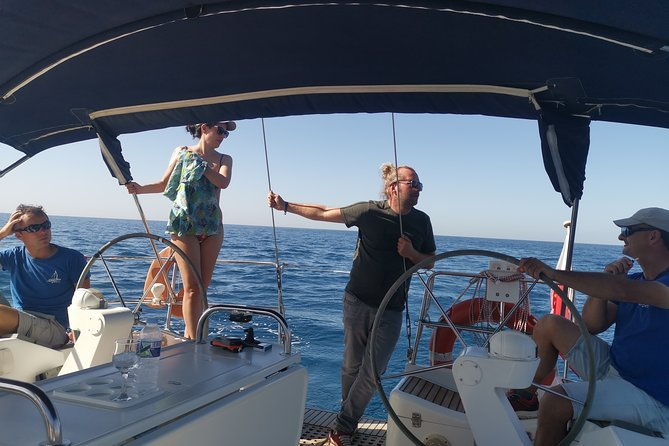 private-3-hours-afternoon-sailingtour-and-snorkeling-with-food-and-drinks