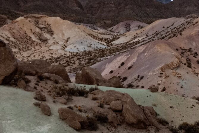 private-4x4-adventure-day-tour-through-the-mendocina-precordillera