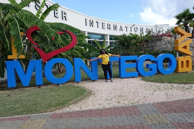private-airport-transfers-to-negril-hotels-and-villas