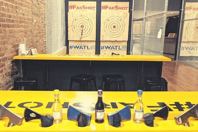 private-axe-throwing-for-1-hour