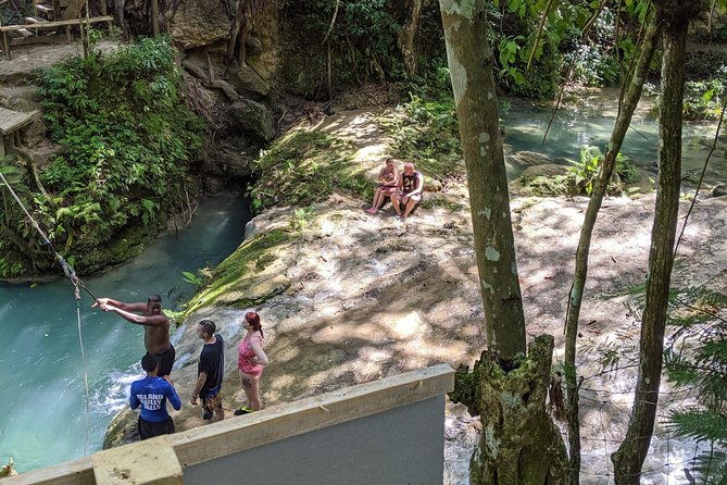 private-blue-hole-adventure