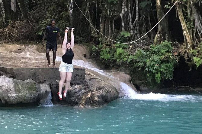 private-blue-hole-secret-falls-tour-with-entrance-fees