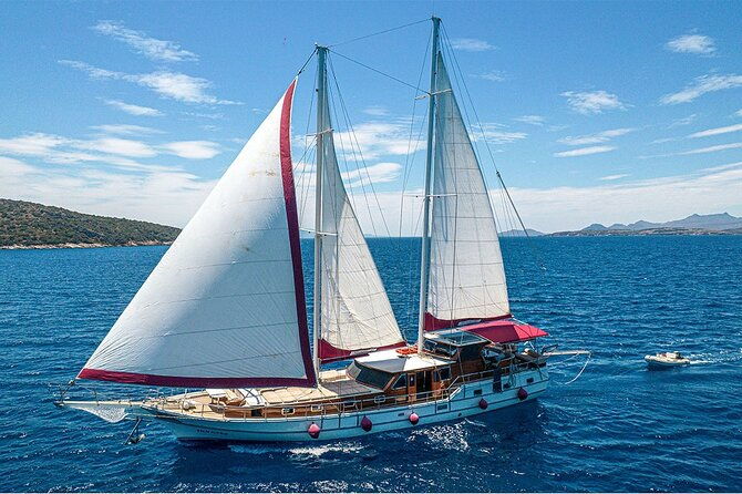 private-boat-experience-in-bodrum-coast-with-snorkeling-and-coves