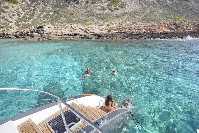 private-boat-rental-sea-ray-8-hours-ibiza-formentera