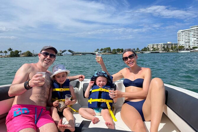 private-boat-tour-adventure-in-miami-celeb-homes-snorkeling-fun