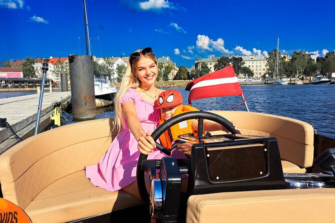 private-boat-tour-experience-in-riga-city-canal-and-daugava-2