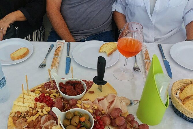 private-boat-tour-giardini-naxos-taormina-with-platter-and-wine