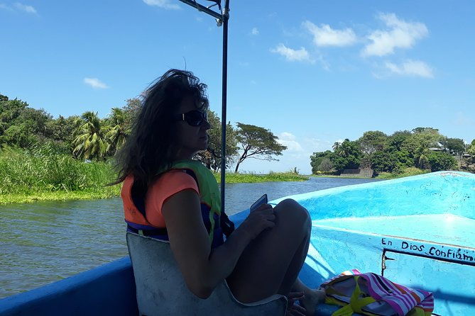 private-boat-tour-granada-city-catarina-lookout