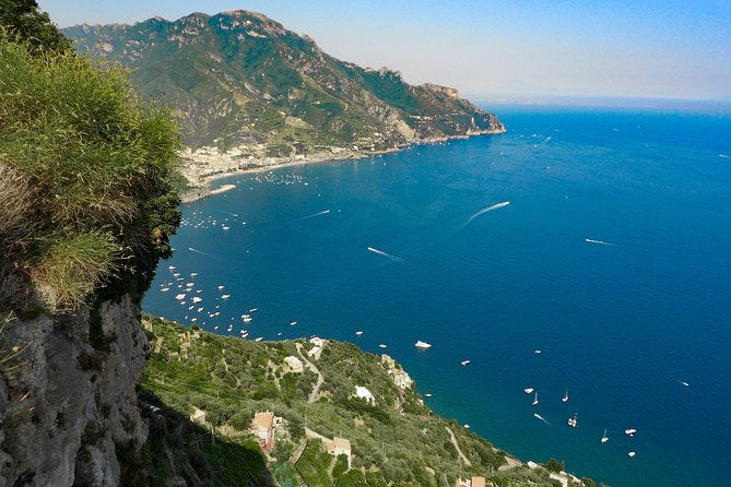 private-boat-tour-of-amalfi-coast-and-capri-by-jeanneau-leader-2