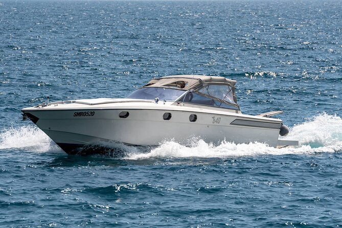 private-boat-tour-of-amalfi-coast-with-drinks