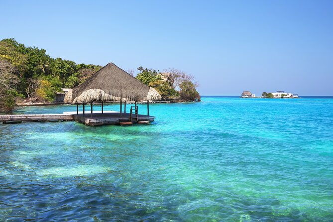 private-boat-tour-of-the-rosario-islands