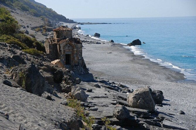 private-boat-trip-sfakia-domata-price-per-group-of-9