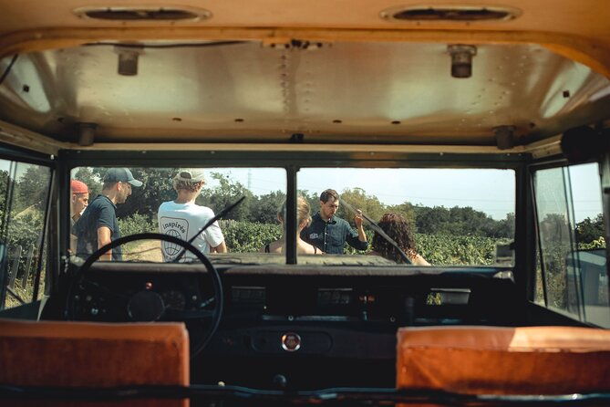 private-burgundy-half-day-wine-tour-by-vintage-land-rover-4