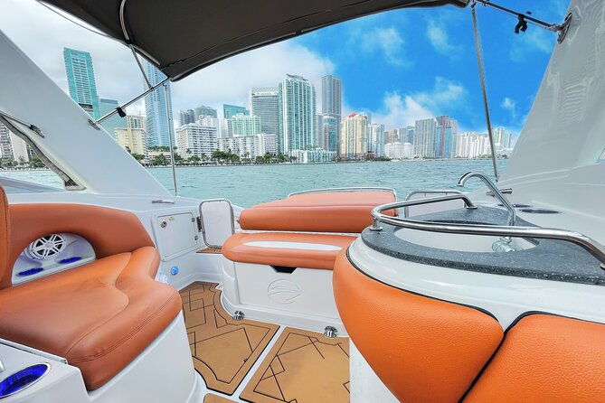 private-captained-boat-tour-in-miami-for-up-to-12-passengers