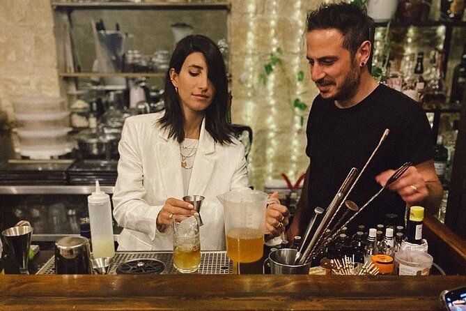 private-cocktail-workshop-in-center-of-old-larnaca