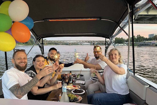 private-cruise-on-vistula-in-warsaw-for-9-with-our-helmsman-2