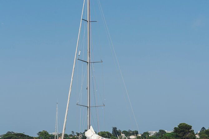 private-cruise-to-cap-dantibes-and-the-lerins-islands-by-sailboat