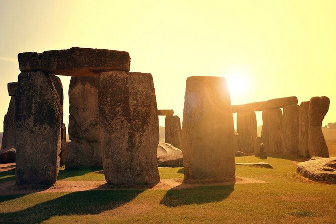 private-day-tour-from-bath-to-stonehenge-and-salisbury-with-pickup-2