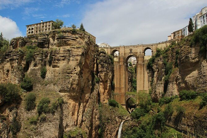 private-day-tour-to-ronda-from-malaga-by-electric-car