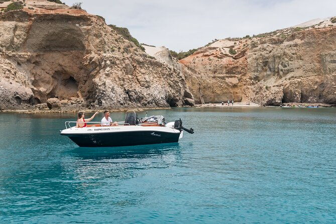 private-eldoris-boat-rental-in-milos-agia-kiriaki-greece