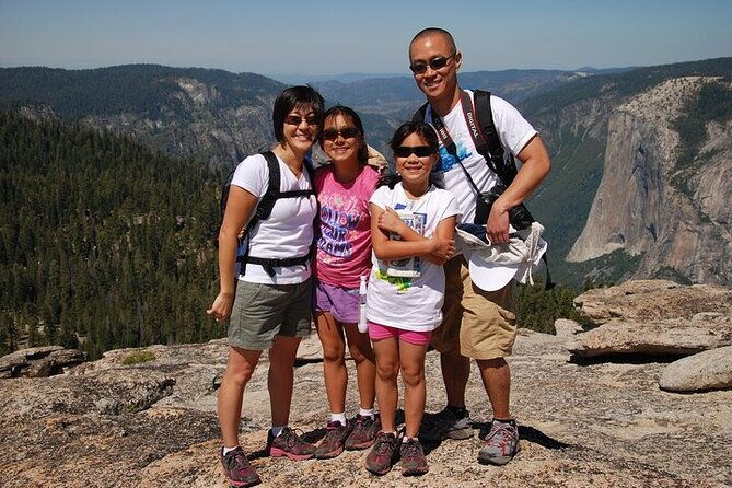 private-family-hike-in-yosemite