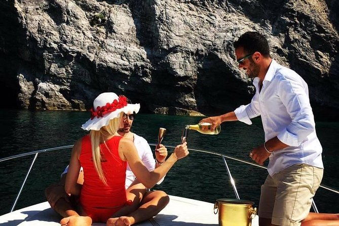 private-full-day-tour-by-boat-on-the-amalfi-coast-2
