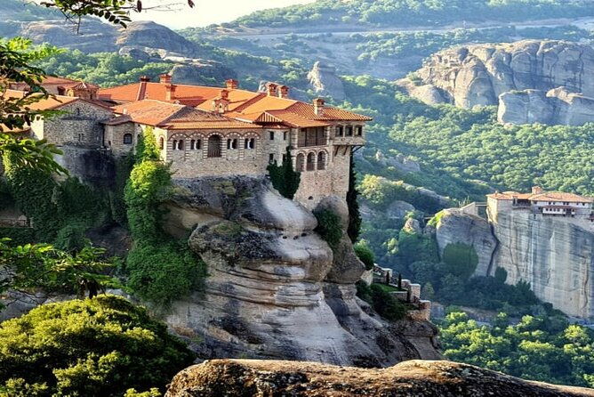private-full-day-tour-to-meteora-from-volos-2