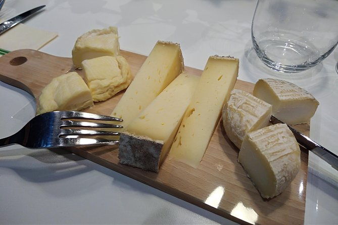 private-gourmet-tour-halles-paul-bocuse-covered-market