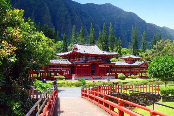 private-green-and-blue-circle-island-oahu-tour-se-habla-espanol