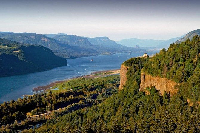 private-group-tour-up-to-11-of-columbia-river-gorge-waterfalls-from-portland