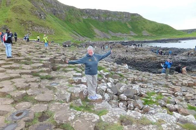 private-guided-tour-giants-causeway-game-of-thrones-rope-bridge-from-belfast
