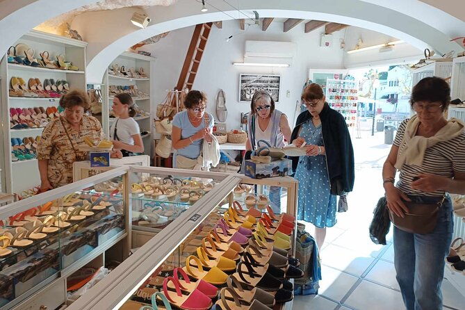 private-guided-tour-of-ciutadella-with-tasting
