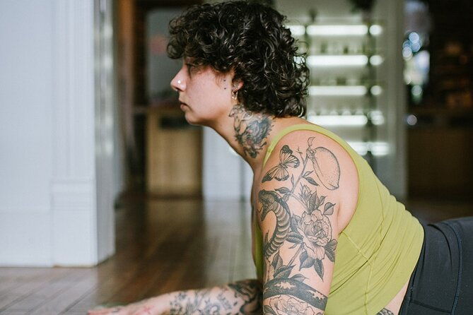 private-guided-yoga-session-in-boutique-cannabis-store