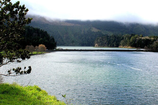 private-half-day-4x4tour-to-sete-cidades-volcano