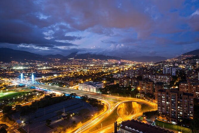 private-half-day-food-tour-visiting-best-viewpoints-in-medellin