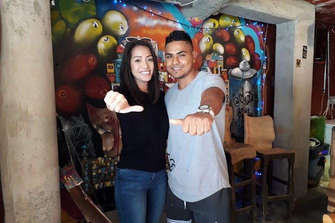 private-half-day-medellin-graffiti-tour-including-metrocable