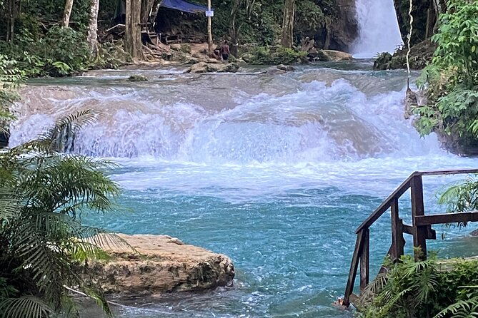 private-horse-back-riding-and-blue-hole-from-montegobay