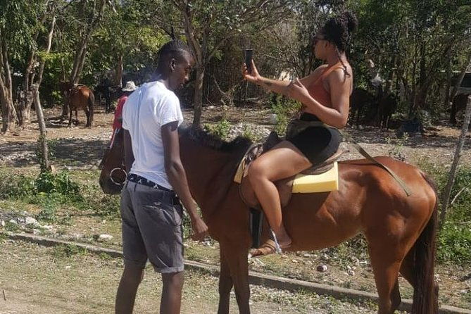 private-horseback-riding-from-ocho-rios-with-guide