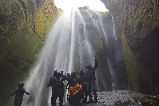 private-iceland-south-cost-tour-and-glacier-hike