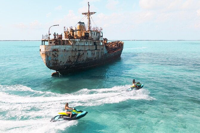 private-jet-ski-abandoned-shipwreck-tour