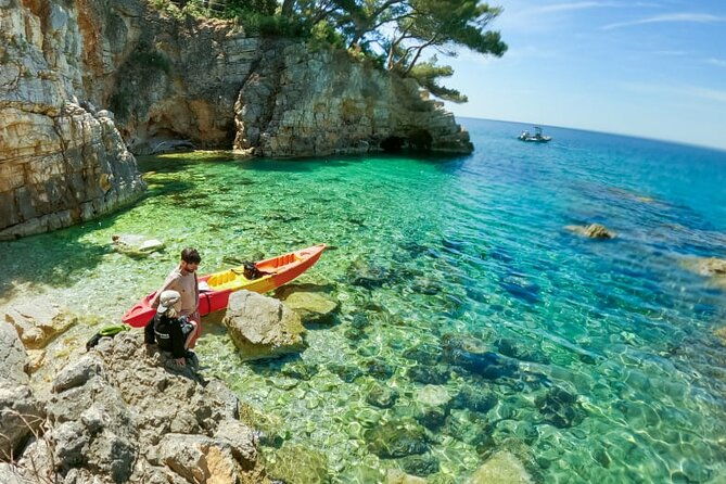 private-kayak-tour-explore-the-caves-and-turquoise-bays-in-pula